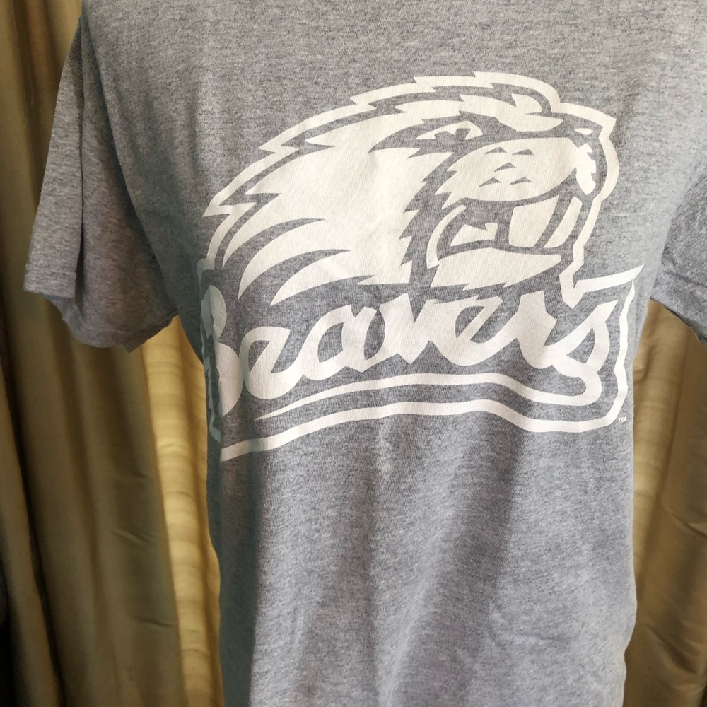 Oregon State University Beavers tee shirt size medium